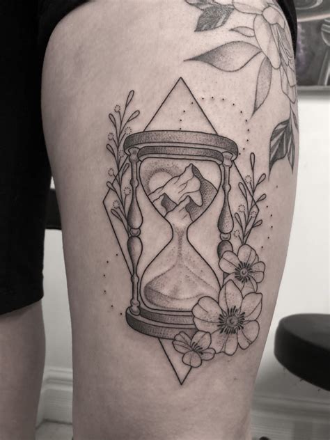 101 Amazing Hourglass Tattoo Designs That Will Blow Your Mind Artofit