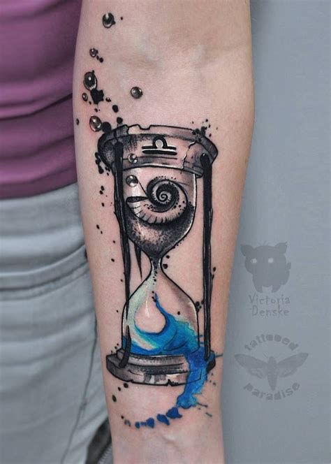 160 Beautiful Hourglass Tattoos Designs With Meaning 2023 Artofit