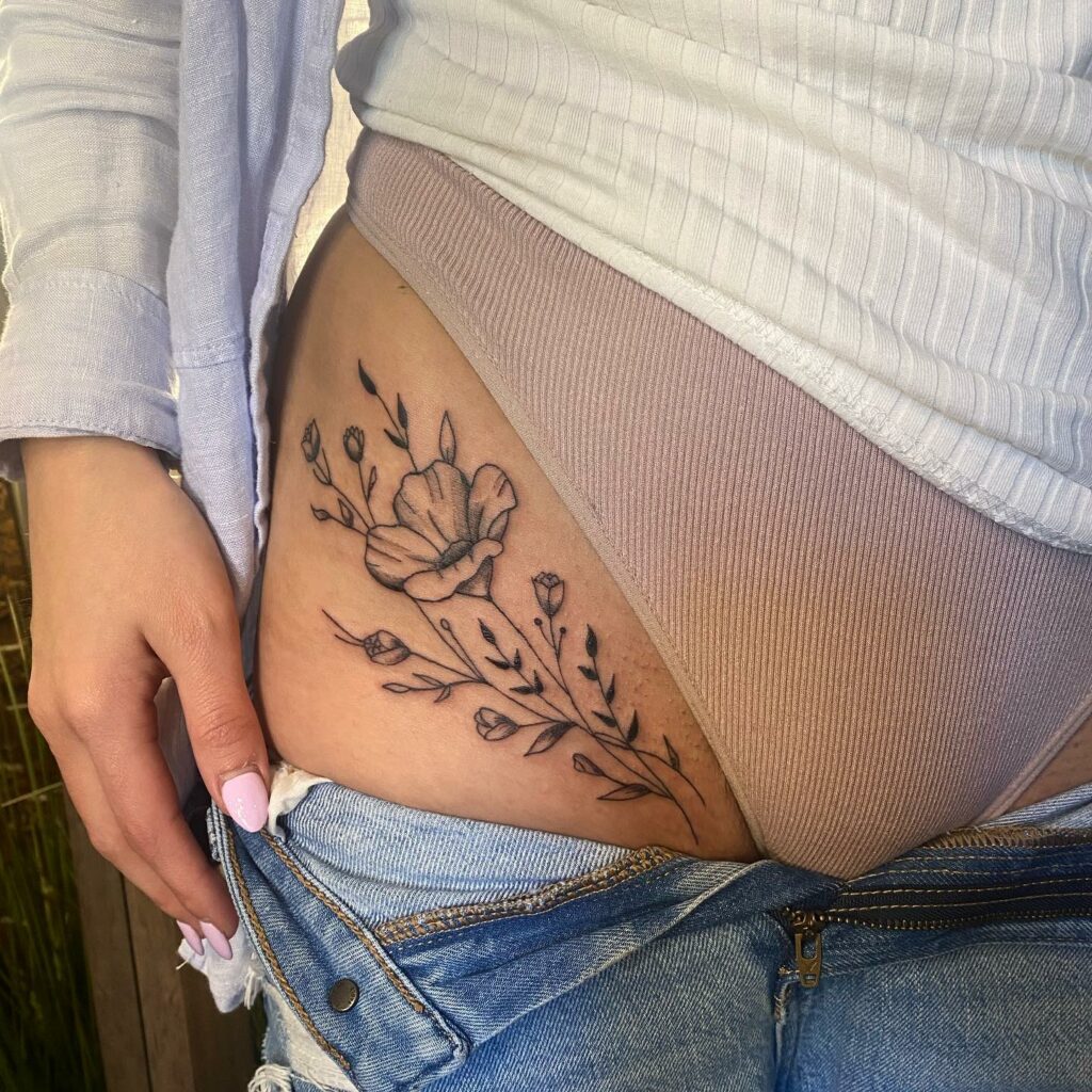 22 Amazing Feminine Pelvic Tattoos For 2024