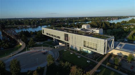 3. 20+ Hours At The Clinton Library: A Comprehensive Tour