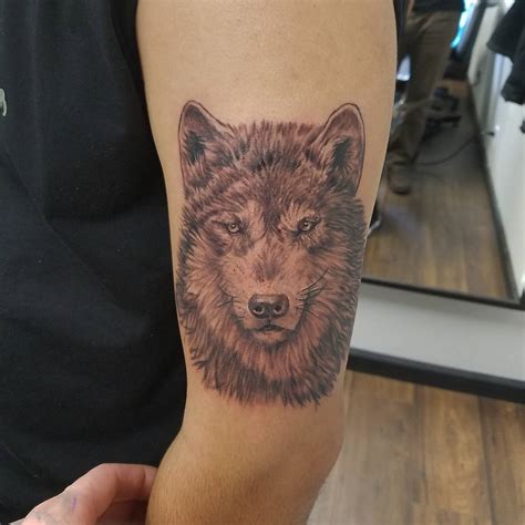 95 Best Tribal Lone Wolf Tattoo Designs Meanings 2019