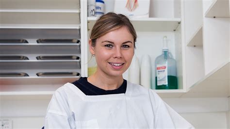 Adf Careers Dental Assistant