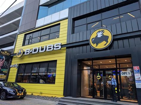 B Dubs Buffalo Wild Wings Hyderabad Jubilee Hills Banjara Hills