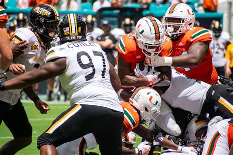 Canes Overcome Slow Start To Down Southern Miss 30 7 The Miami Hurricane