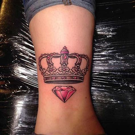 Comfy Crown Tattoos Ideas Youll Need To See01 Addicfashion Crown