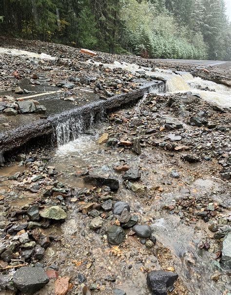 Debris Flows Across Sr 410 11 5 22 After Dry Creek Amp 39 S Cha Flickr