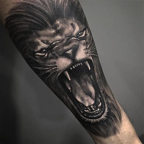 Discover Stunning Lion Tattoo Designs