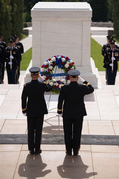 Dvids Images Wreath Laying At The Tomb Of The Unknown Soldier In