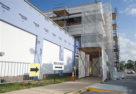 Hospital Gets Exterior Face Lift Eglin Air Force Base Article Display