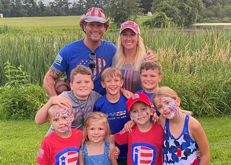 How Many Kids Does Pete Hegseth Have Are Pete Hegseth S Children All