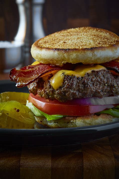 How To Make A Mouthwatering Magic Burger From A Texas Steakhouse