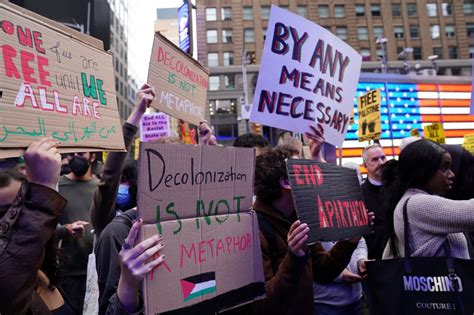 Hundreds Fill Times Square For Rival Protests Over Violence In Israel