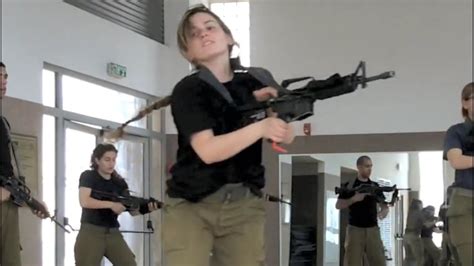 Israeli Army Fitness Requirement For Cadets Idf Israel Female Soldiers