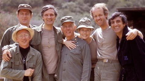 M A S H Cast To Reunite On Alan Alda S Podcast