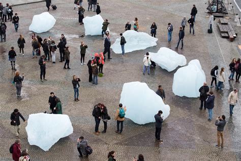 Olafur Eliasson S Ice Blocks Installation Is Now Melting In Paris To Comment On Climate Change