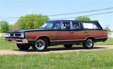 Parked In 1978 1969 Dodge Coronet 500 Wagon Barn Finds