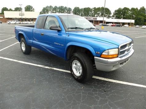 Purchase Used 1999 Dodge Dakota Full 4X4 With Brand New Custom Painted