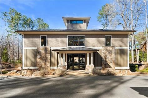 This 3 25M Home In Greensboro Ga Is Truly A Vacation Experience Of