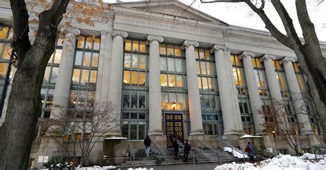 Yale And Harvard Law Schools Withdraw From The U S News Rankings The New York Times